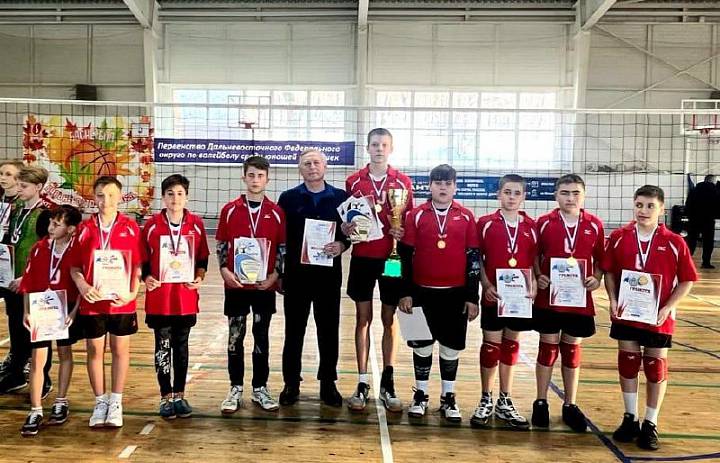 «Патриот» из поселка Кировский занял первое место в первенстве Приморского края по волейболу
